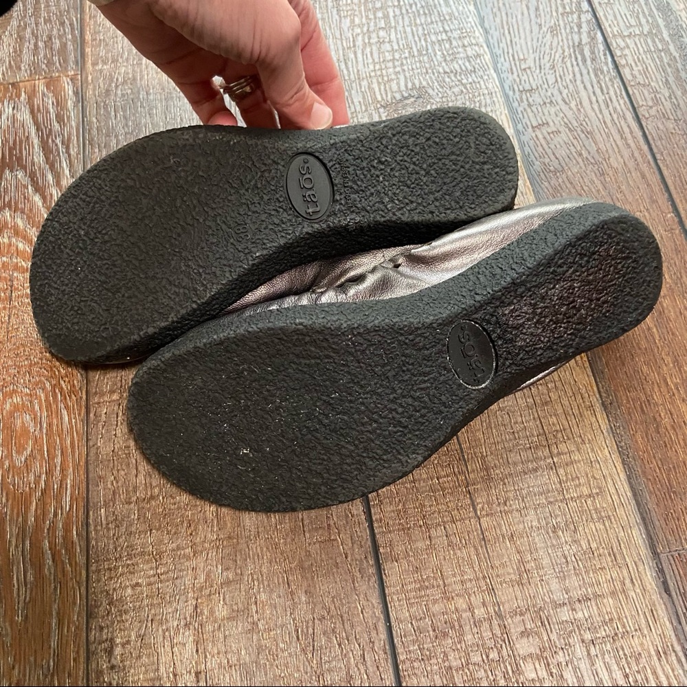 Taos Leather Flats Size 7  7.5 - Picture 11 of 11